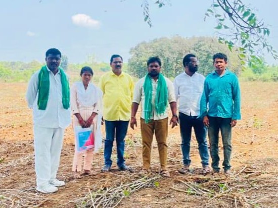 ‘అక్రమార్కులపై కేసును నమోదు చేయాలి’