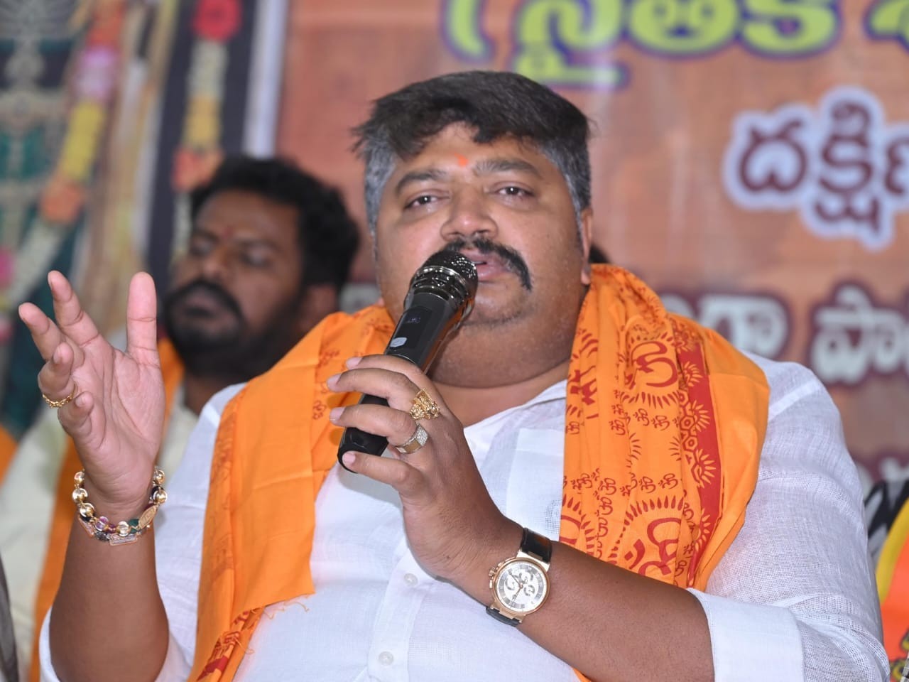 ఉగాది కానుకగా యువతకు “జాబ్ క్యాలెండర్”: MLA