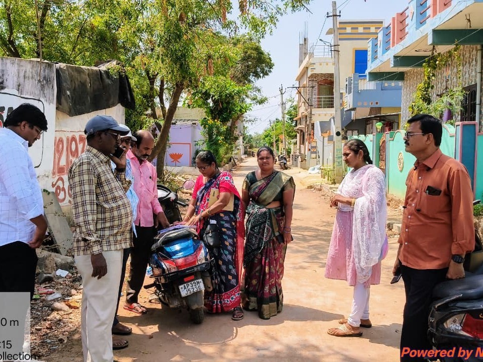 ‘100% పన్నులు చెల్లించి, గ్రామ అభివృద్ధికి సహకరించాలి’