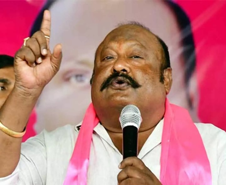 బడ్జెట్‌లో బీసీలకు కోత పెట్టారు: గంగుల