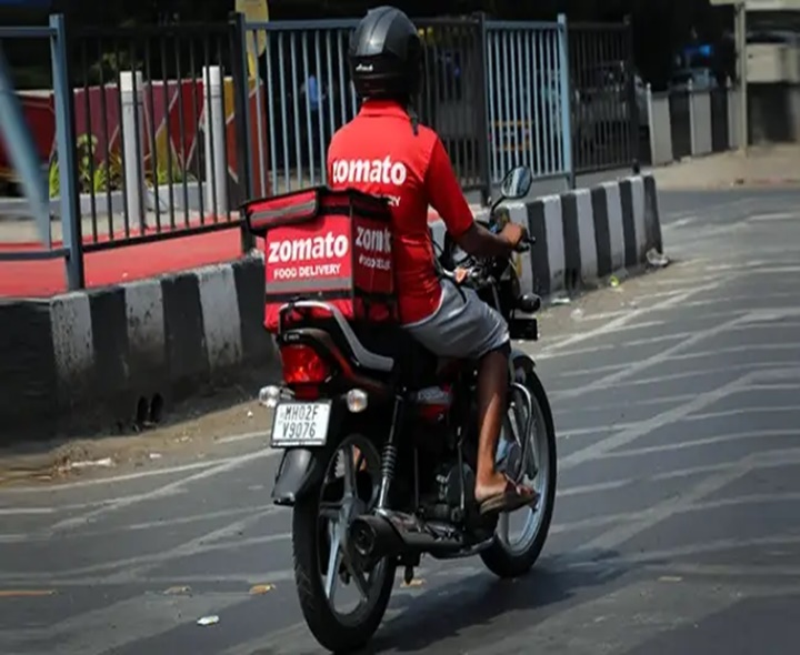 కస్టమర్లకు జొమాటో షాక్