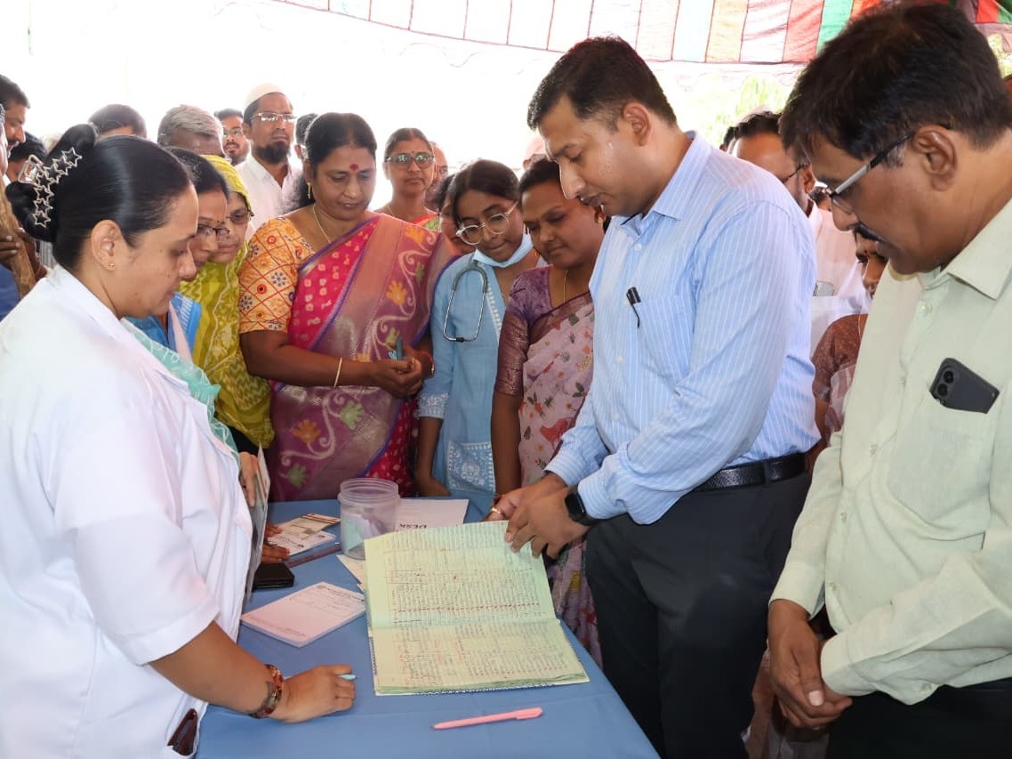 వైద్య సేవలను సద్వినియోగం చేసుకోవాలి: కలెక్టర్