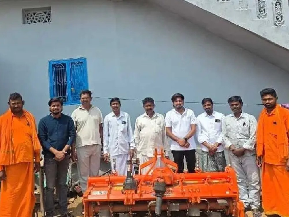 సబ్సిడీ వ్యవసాయ ఉపకారణాల పంపిణీ