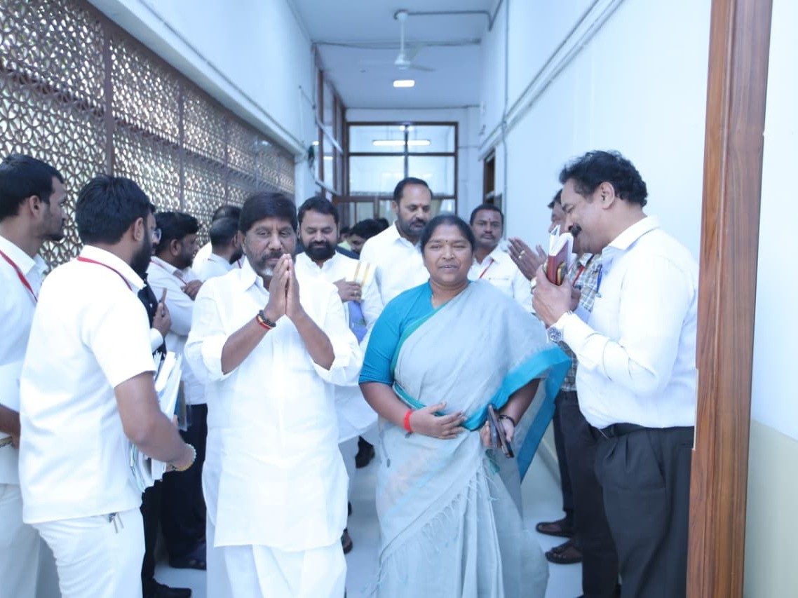 కొత్త పెన్షన్ల మంజూరు నిర్ణయం ఎంతో హర్షణీయం: సీతక్క