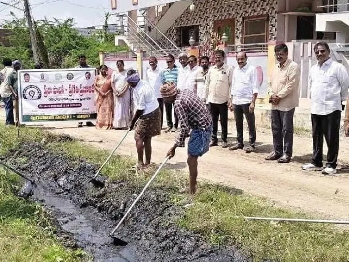 పారిశుద్ధ్యంపై అవగాహన కల్పించిన ఛైర్‌పర్సన్