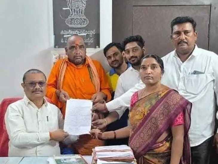 హద్దులు చూపించాలని MROకు వినతి