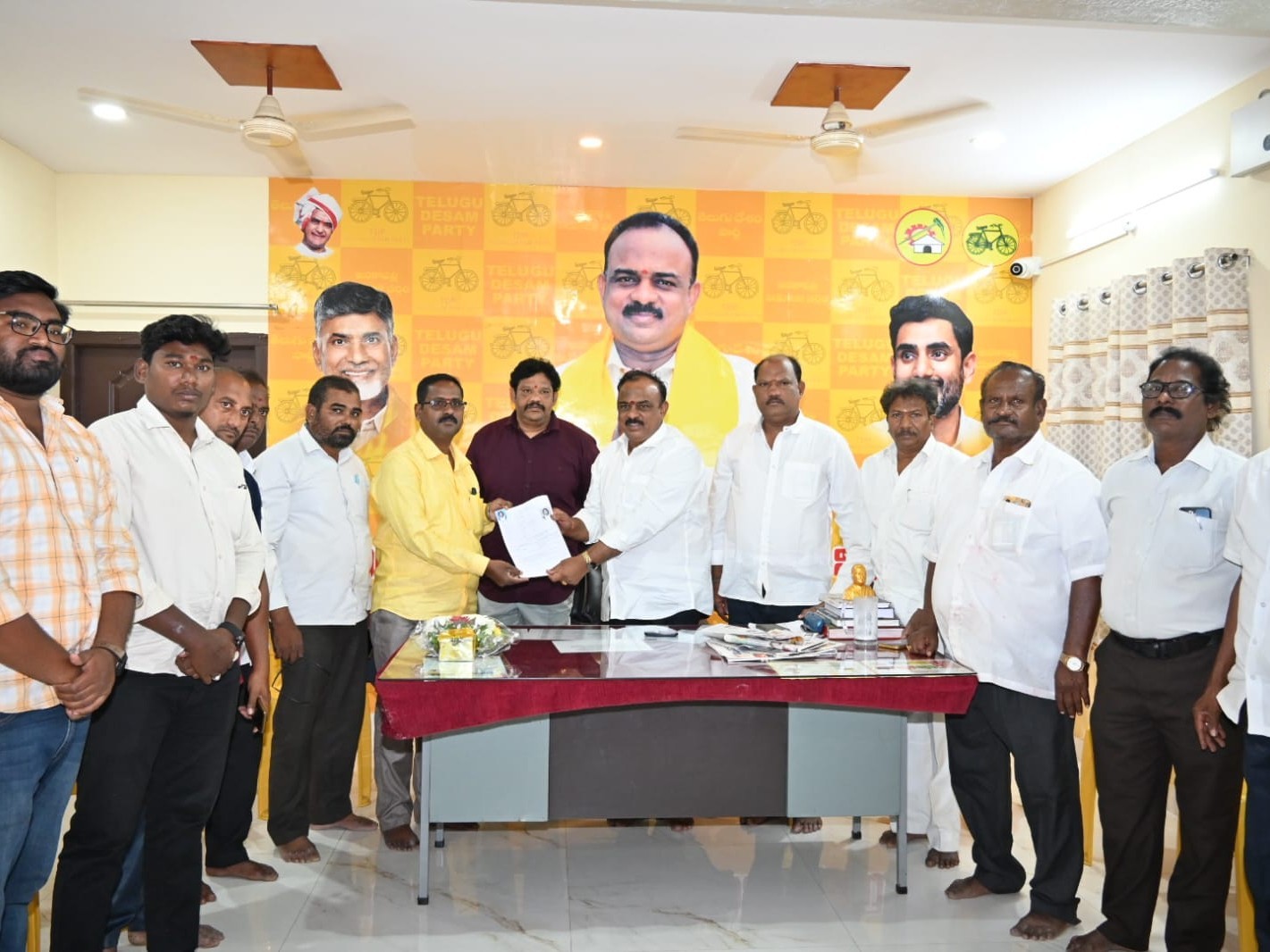 అర్హులైన వారందరికీ రేషన్ కార్డులు