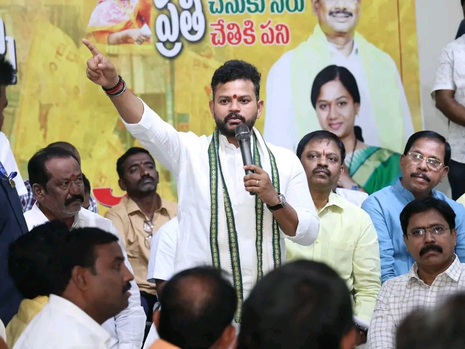 ‘ప్రభుత్వ పథకాలను ప్రజల్లోకి తీసుకెళ్లండి’