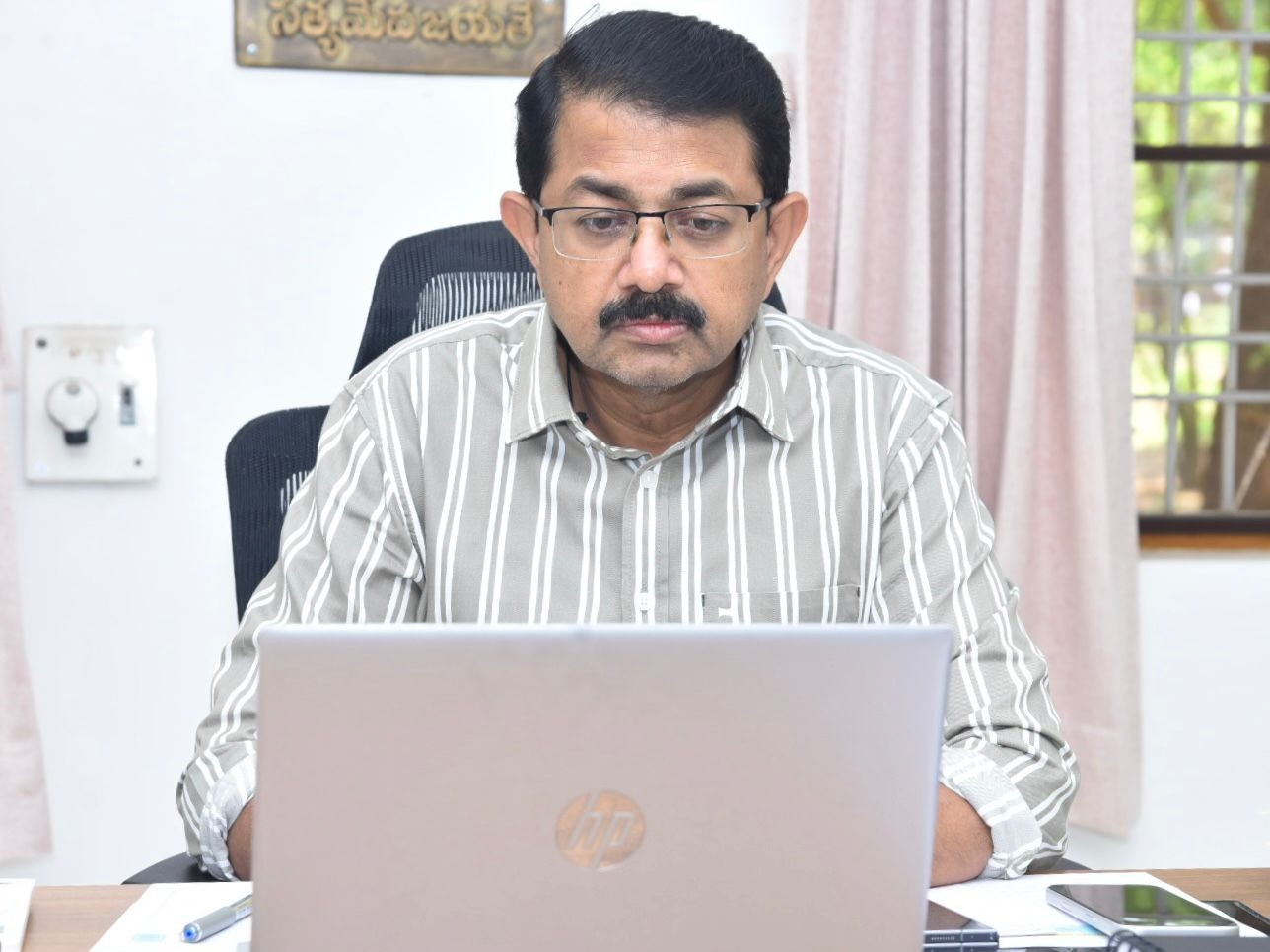 నీటి సరఫరా, పారిశుధ్యం మెరుగుపరచాలి: కలెక్టర్