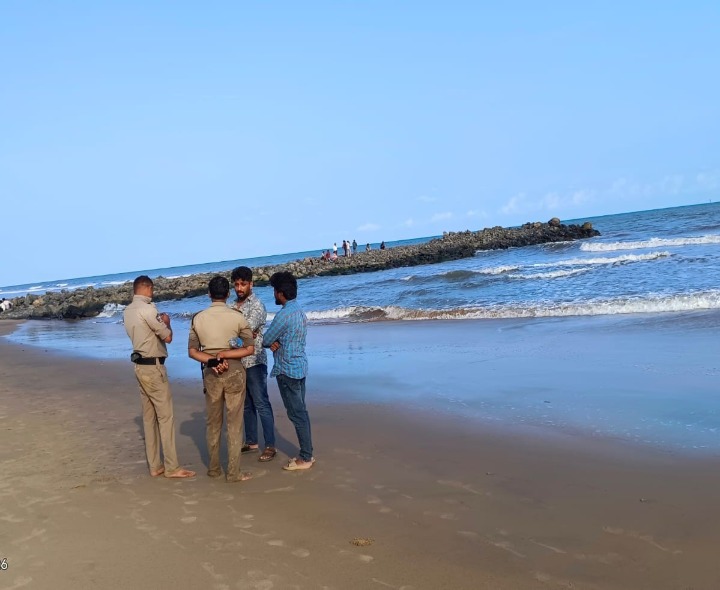 ఓడలరేవు బీచ్‌లో యువకుడు గల్లంతు