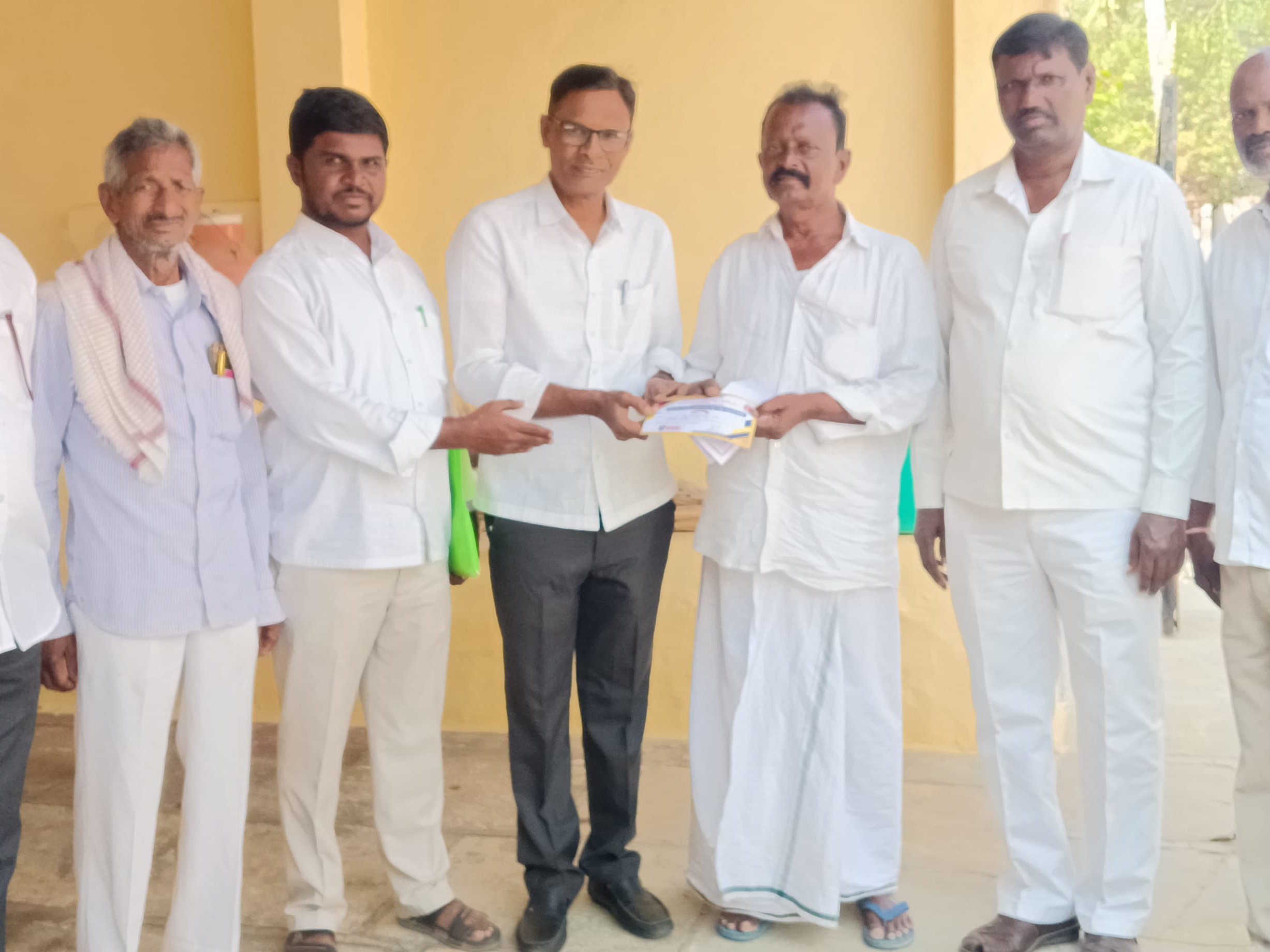 వలిగొండలో సీపీఎం ఇంటింటి సర్వే