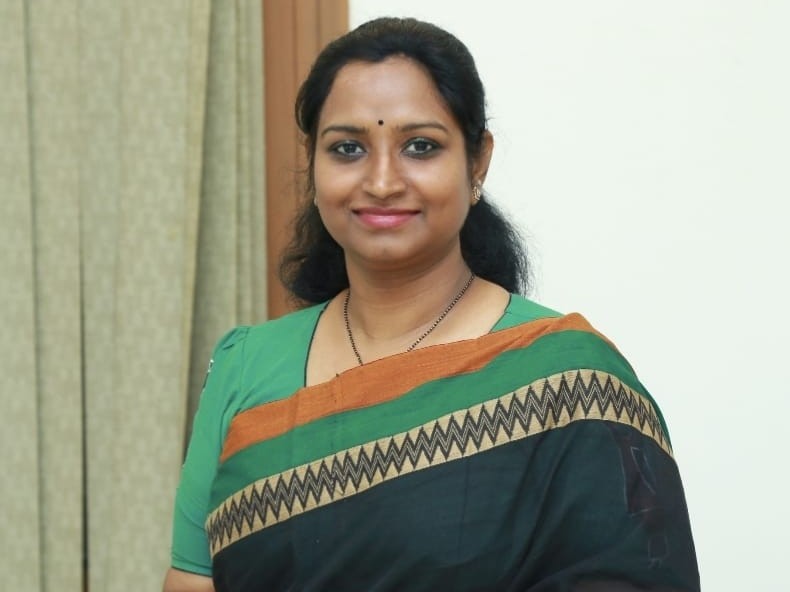 రంజాన్ శుభాకాంక్షలు తెలిపిన ఎంపీ కావ్య