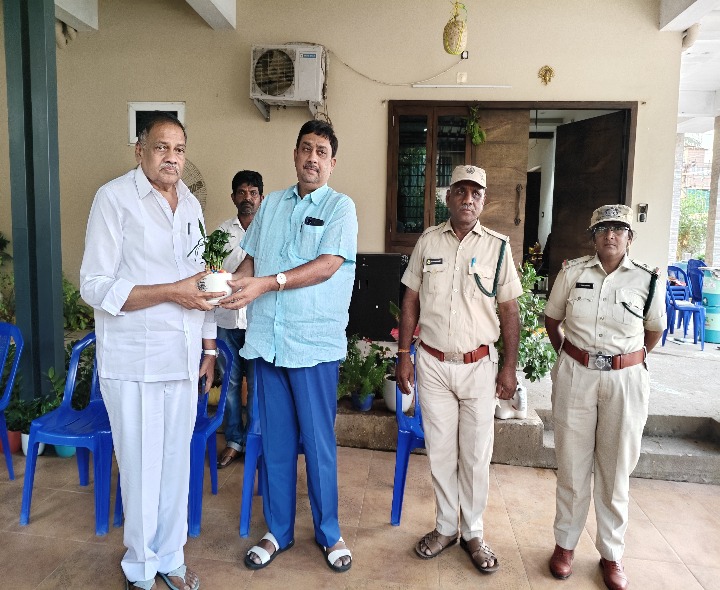 అటవీ శాఖ అవనిగడ్డ రేంజ్ అధికారిగా కే. కుమార్