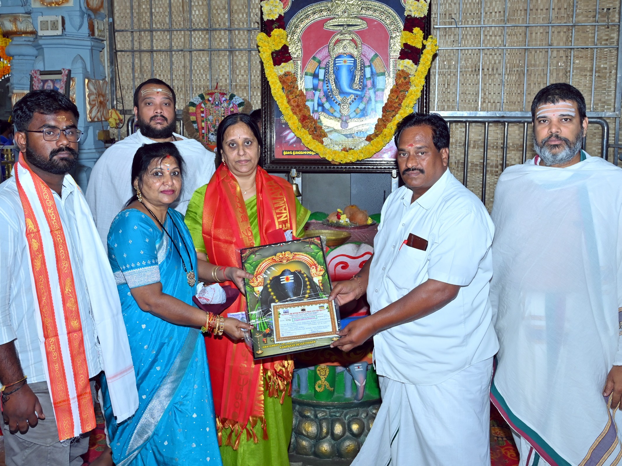 కాణిపాకం దేవస్థానానికి భారీ విరాళం