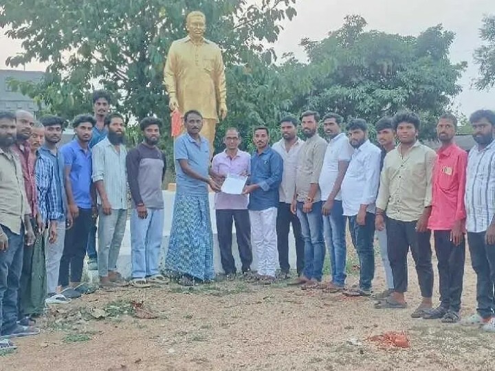 రాజ్యాంగ స్థూపానికి స్థలం కేటాయించాలని వినతి