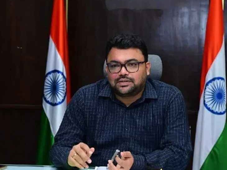 భక్తిశ్రద్ధలతో రంజాన్ జరుపుకోవాలి: కలెక్టర్