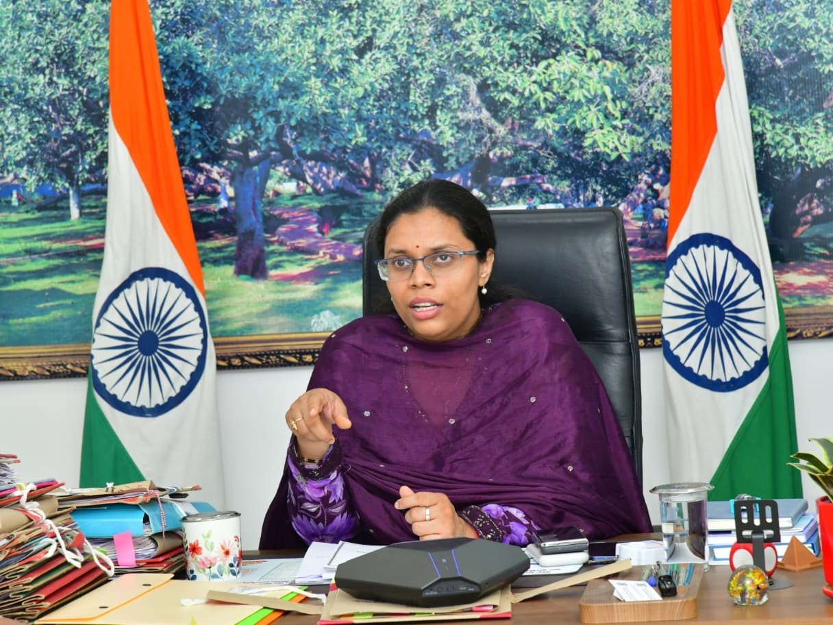 పదో తరగతి పరీక్షలపై కలెక్టర్  సమీక్ష