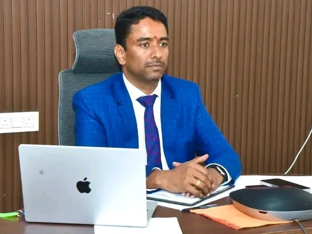 రైతులు ఆందోళన చెందవద్దు: కలెక్టర్