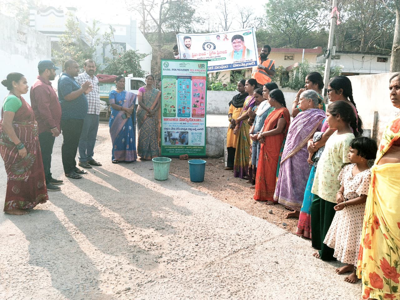 ‘ఇంటి పరిసరాలు పరిశుభ్రంగా ఉంచుకోవాలి’