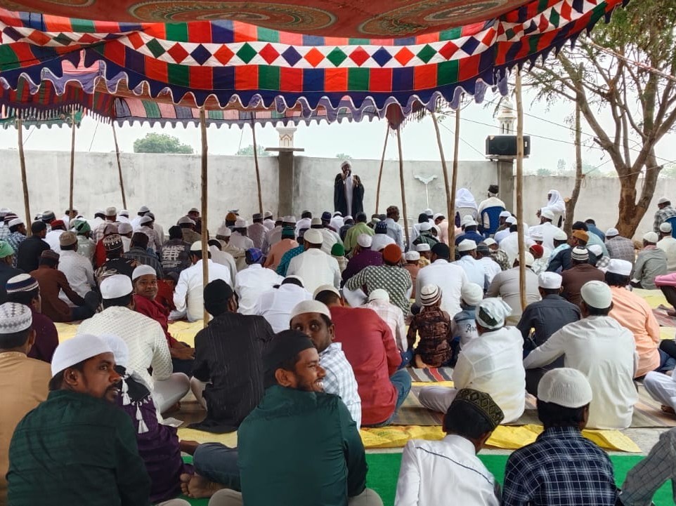 మోత్కూర్ ఈద్గా వద్ద రంజాన్ ప్రార్థనలు…..