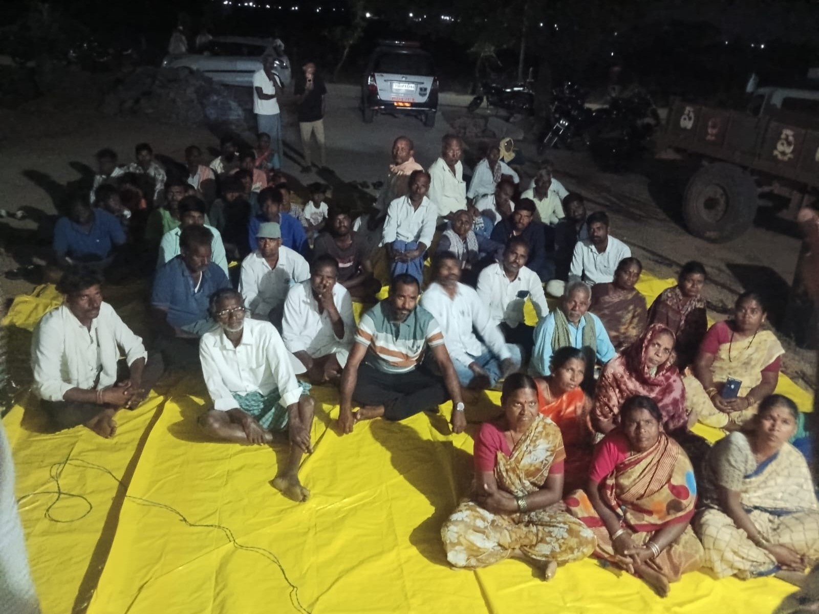 సైబర్ నేరాలపై అవగాహన కల్పించిన పోలీసులు