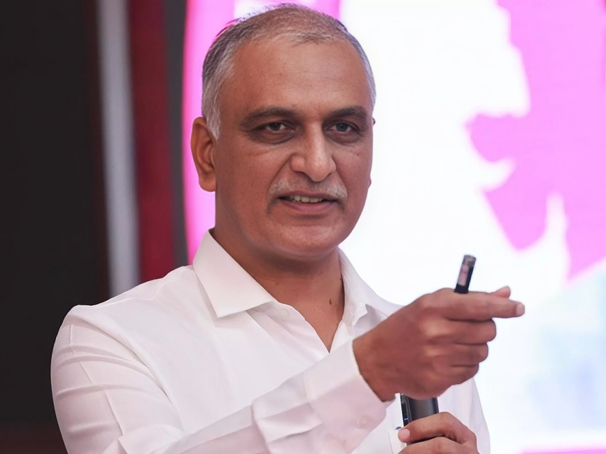 ‘48% మందికే రుణమాఫీ.. దేవుళ్లపై ఒట్టు ఏమైంది?’