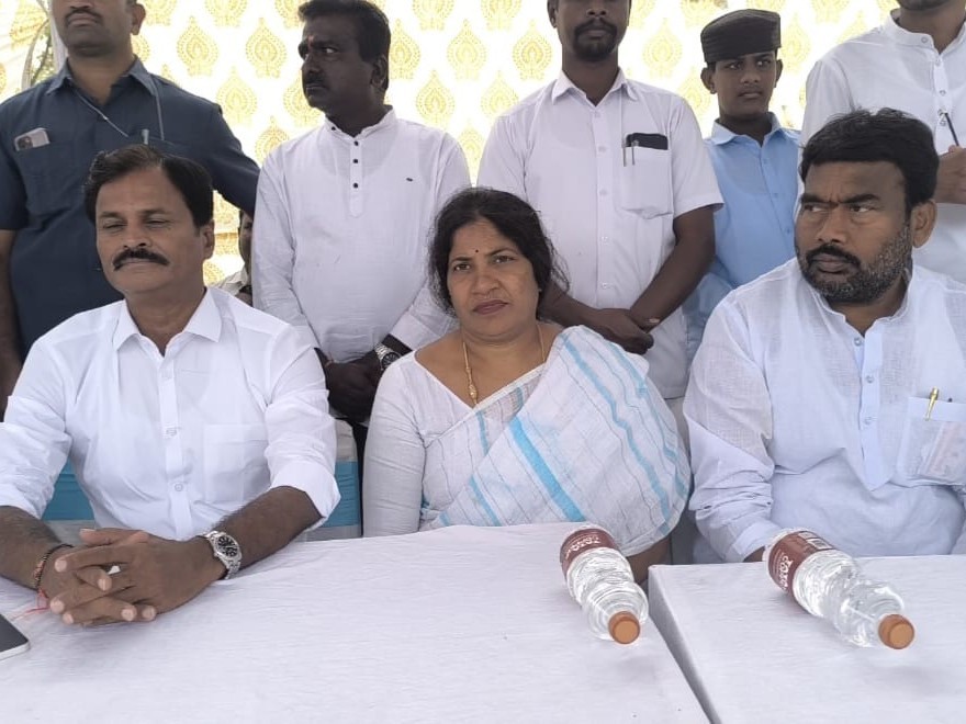 రంజాన్ వేడుకలలో పాల్గొన్న ఎమ్మెల్యే