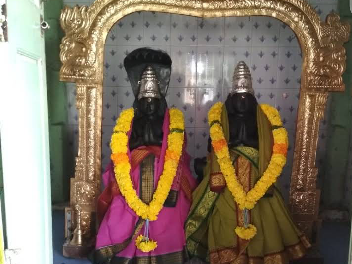 నరసింగపాడులో రాహువు, కేతువులకు ప్రత్యేక పూజలు