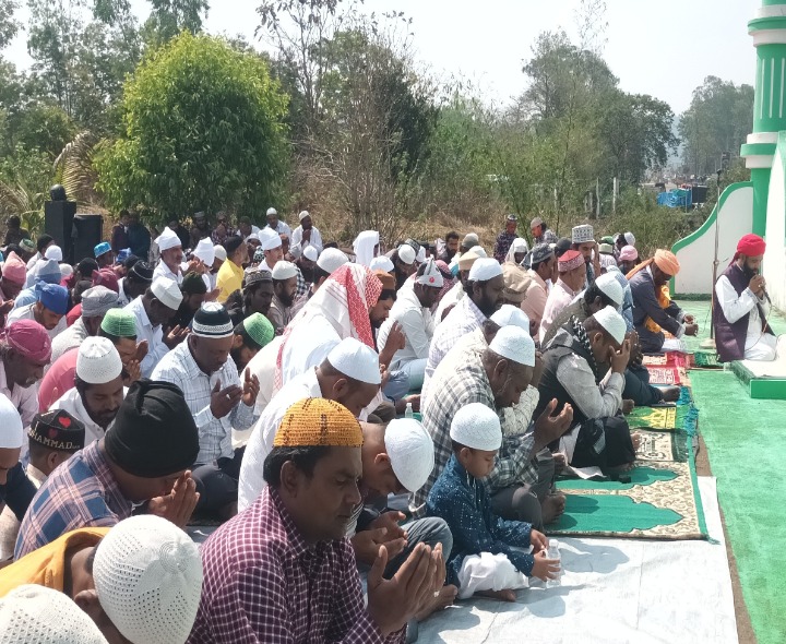 ఘనంగా ఈద్-ఆల్-ఫితర్ (రంజాన్) వేడుకలు