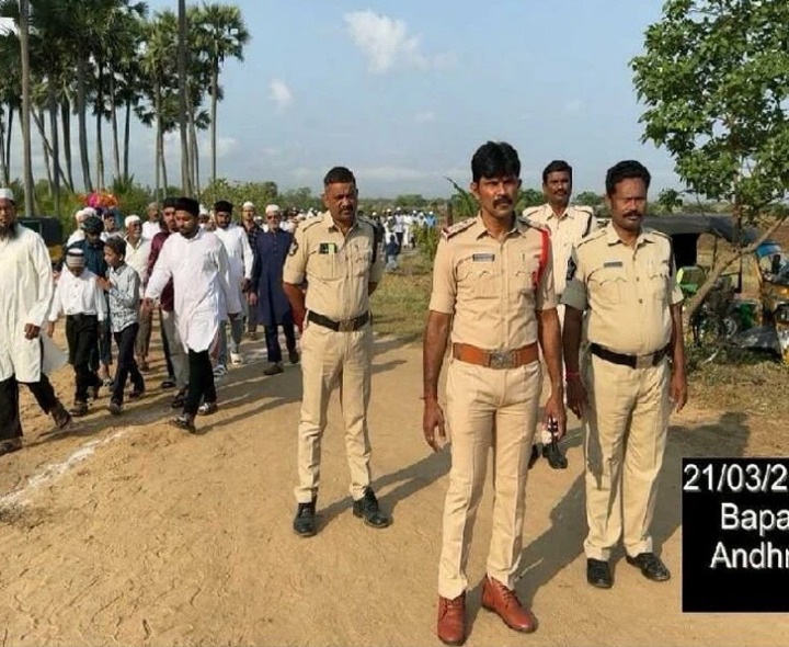 చందోలులో ఈద్గా వద్ద కట్టుదిట్టమైన భద్రత