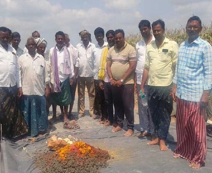 నూతలపాడులో సీసీ రోడ్ల పనులకు శ్రీకారం