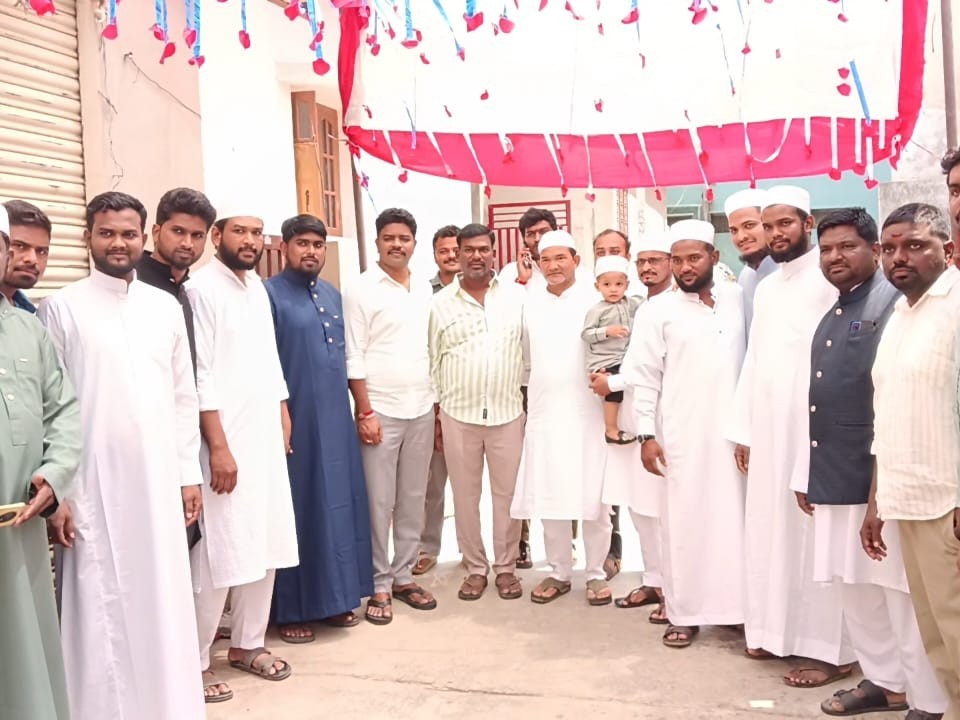 ములుగులో ఘనంగా రంజాన్ వేడుకలు