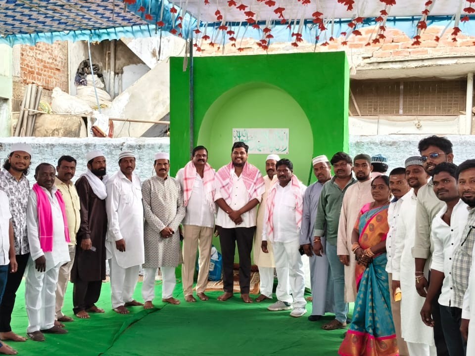 పరకాలలో ఘనంగా రంజాన్ పండుగ వేడుకలు