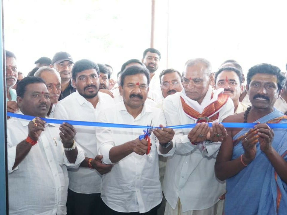 బంకెట్ హాల్‌ను ప్రారంభించిన ఎమ్మెల్యే