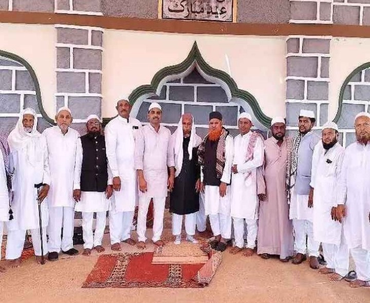 మక్తల్‌లో ఘనంగా రంజాన్ ప్రార్థనలు