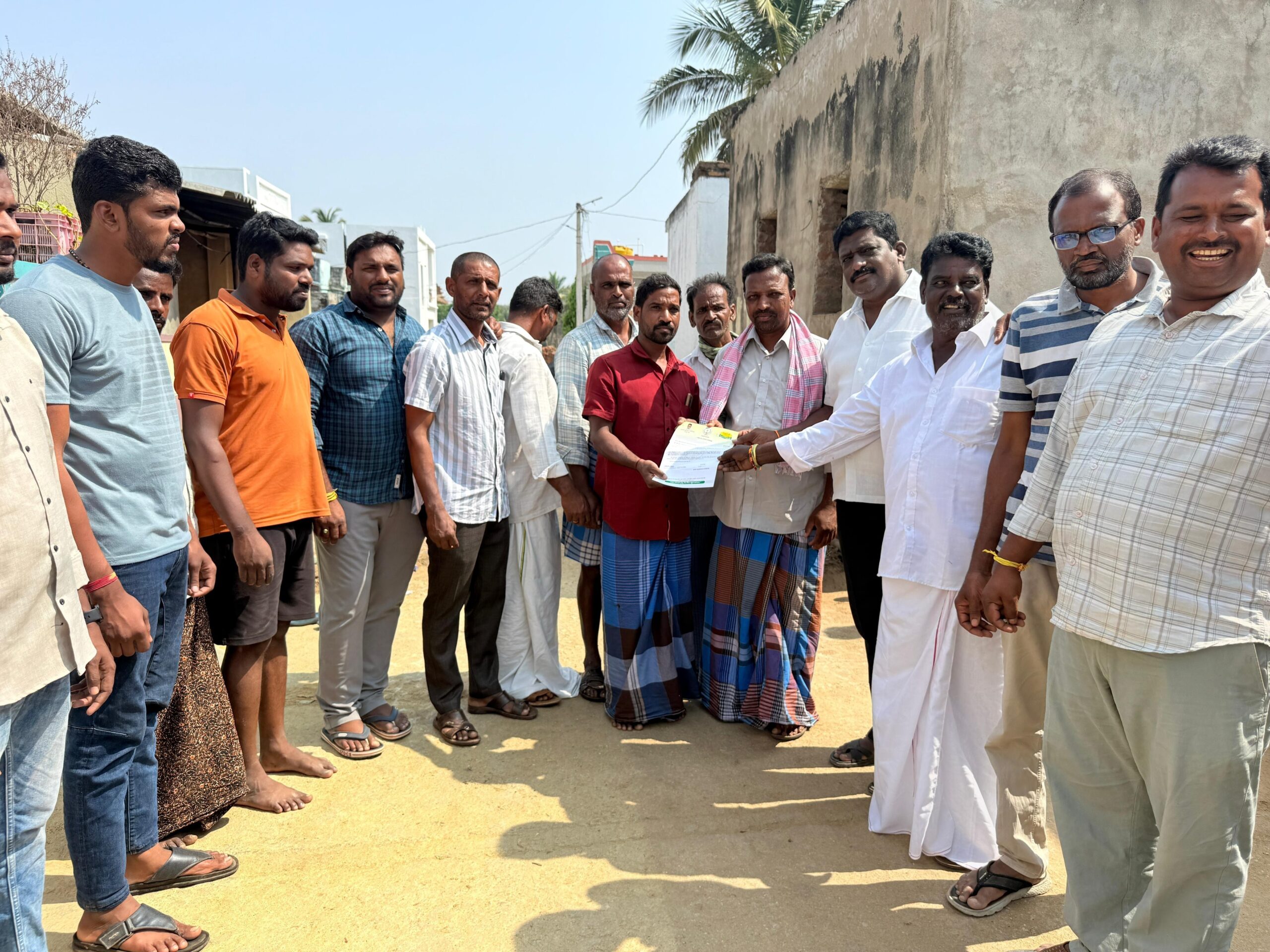 పుంగనూరు లో CMRF చెక్కు అందజేత