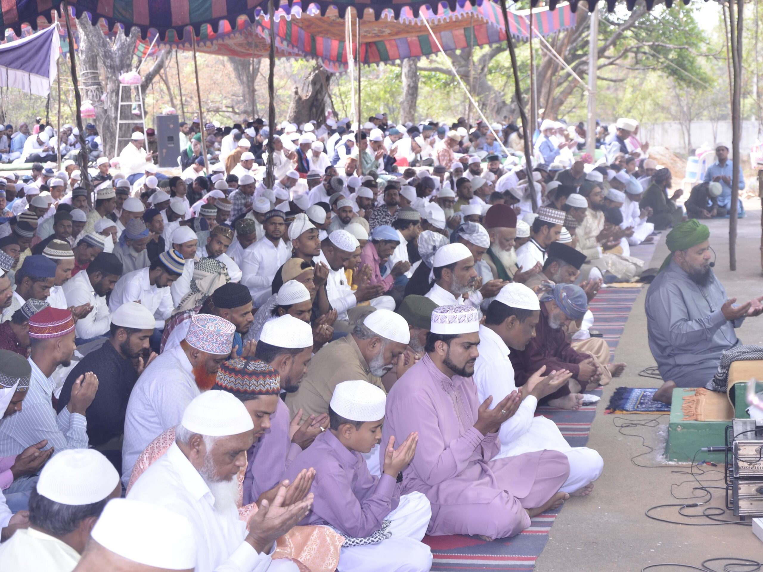 అల్వాల్‌లో ఘనంగా రంజాన్ పండుగ