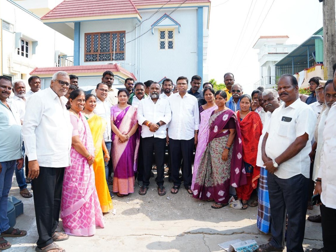 అభివృద్ధి కార్యక్రమాలకు ప్రారంభోత్సవం