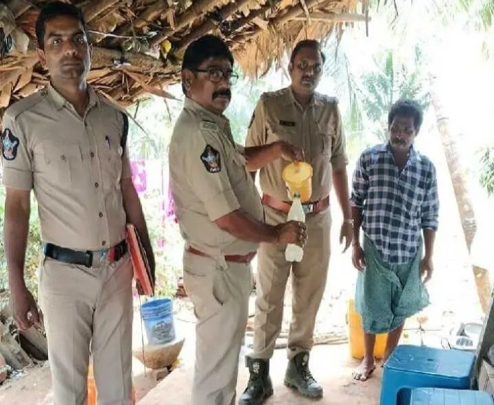 టి.నర్సాపురంలో ఎక్సైజ్ తనిఖీలు