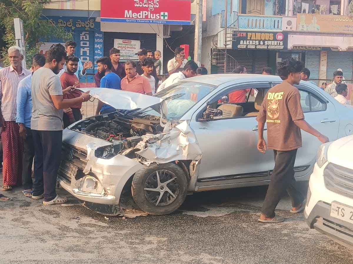 రోడ్డు ప్రమాదం: సర్పంచ్ భర్తకు తీవ్ర గాయాలు