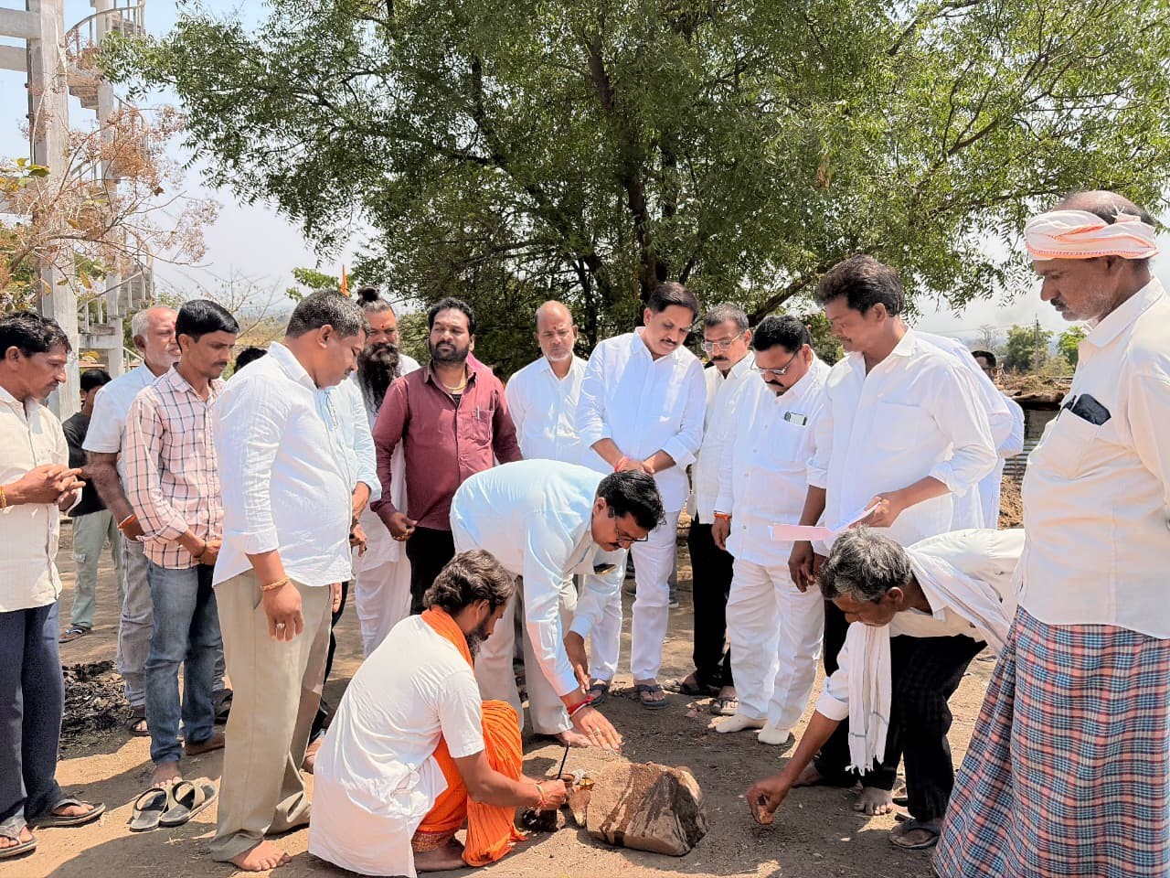 ఆలయాల అభివృద్ధితో ఆధ్యాత్మిక వాతావరణం: ఆడే గజేందర్