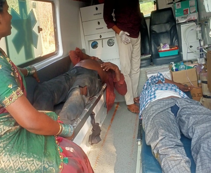 బైక్ బోల్తా.. ఇద్దరికీ గాయాలు