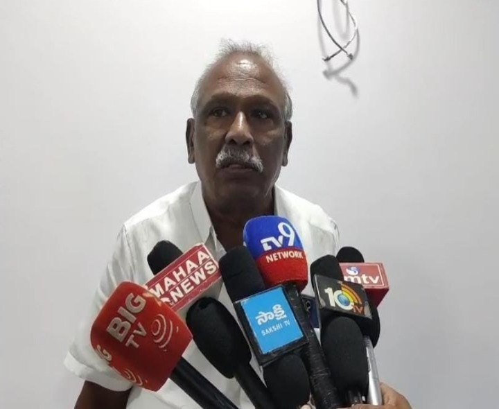 గండి క్షేత్రంలో అవినీతి ఆరోపణలు