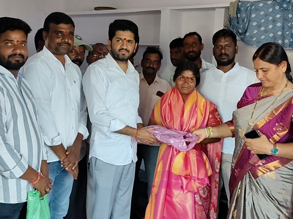 భీంపల్లిలో ఇందిరమ్మ ఇళ్ల ప్రారంభోత్సవాలు