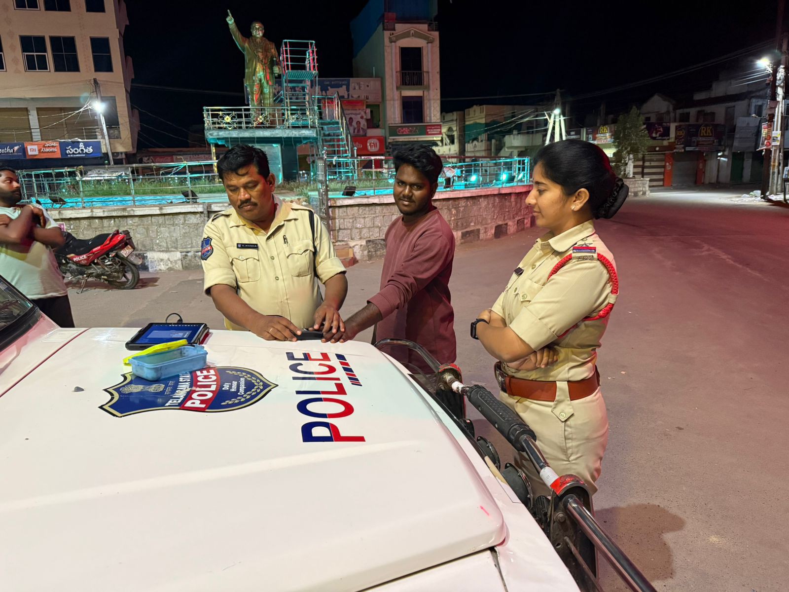 జిల్లా వ్యాప్తంగా విస్తృత తనిఖీలు చేపట్టిన పోలీసులు