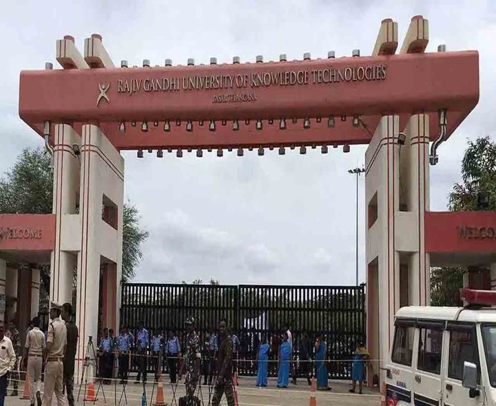 బాసర ట్రిపుల్ ఐటీలో మళ్లీ గందరగోళం