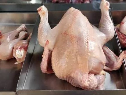 భారీగా పెరిగిన చికెన్ ధరలు!