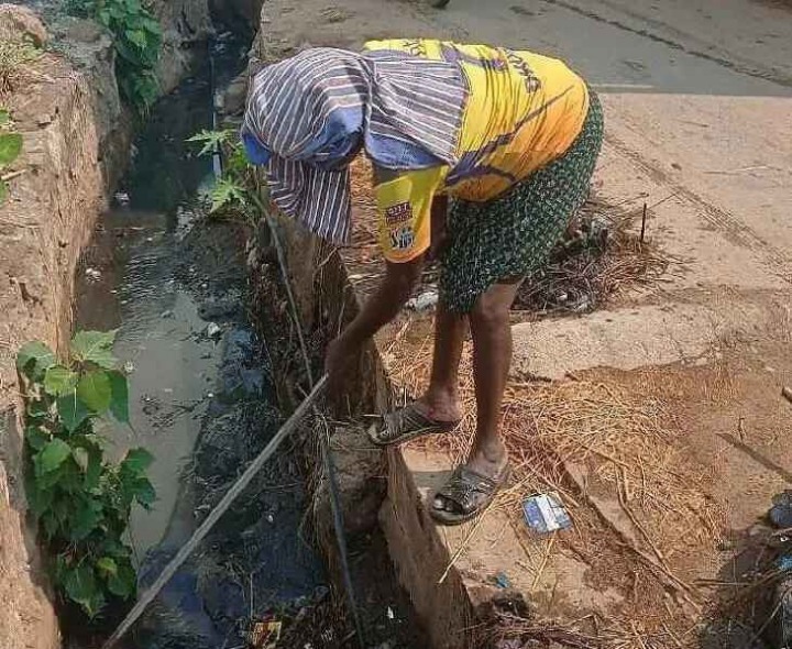 మామిడిపల్లిలో పారిశుద్ధ్య పనులు ప్రారంభం