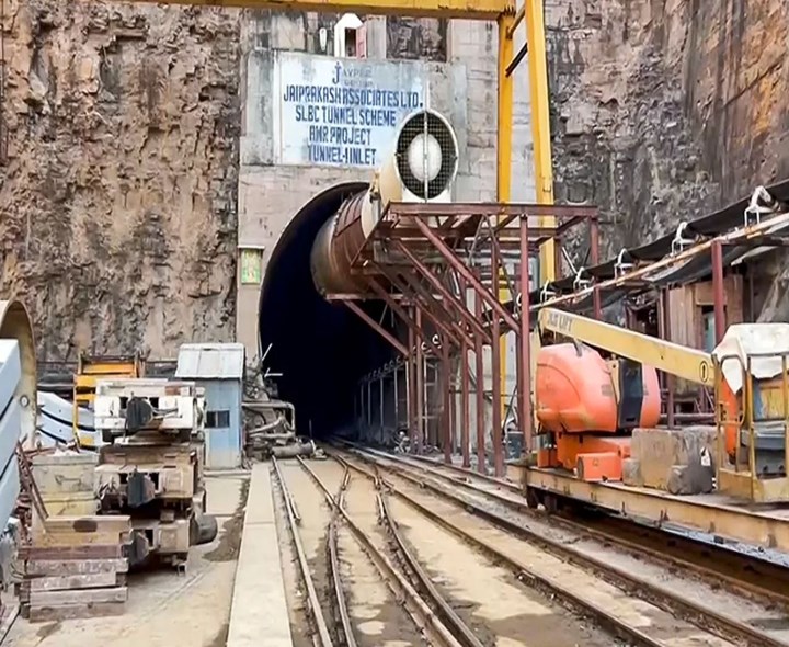 SLBC టన్నెల్ పనులు పునఃప్రారంభం