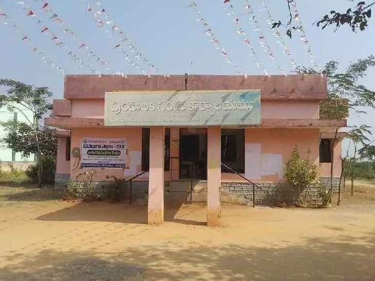 అలంపూర్ మున్సిపాలిటీలో ఏఈ లేక ఇబ్బంది